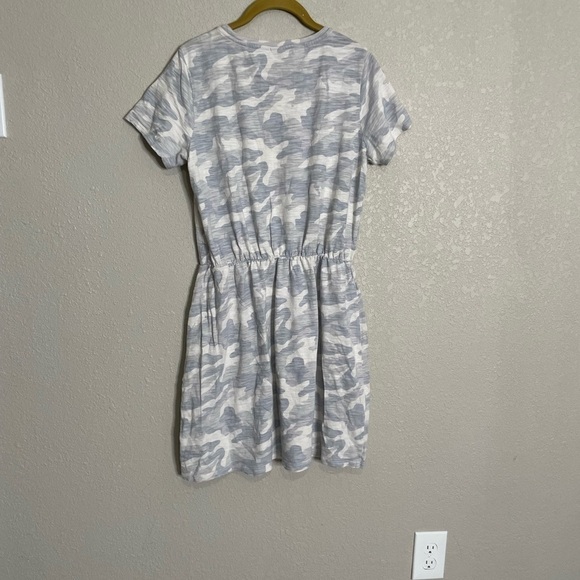 Old Navy Gray Camo Casual Dress Medium - Picture 5 of 6
